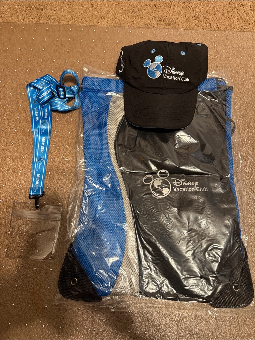 Disney Vacation Club Cap, Lanyard, string bag Set